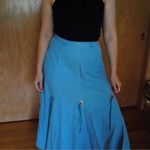Beautiful western style midi skirt.